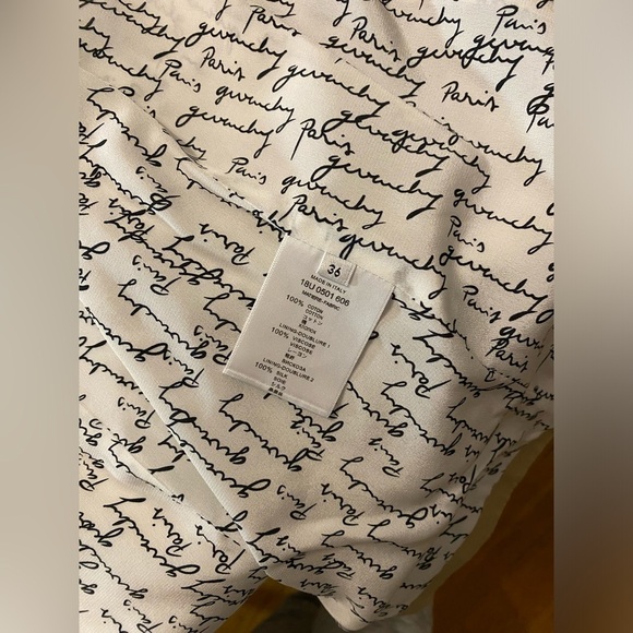 Givenchy belted double-breasted Mid length tan trench coat - Picture 12 of 13